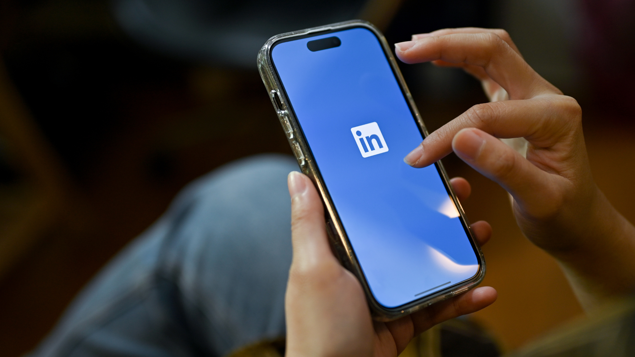 Why LinkedIn for Advertising?