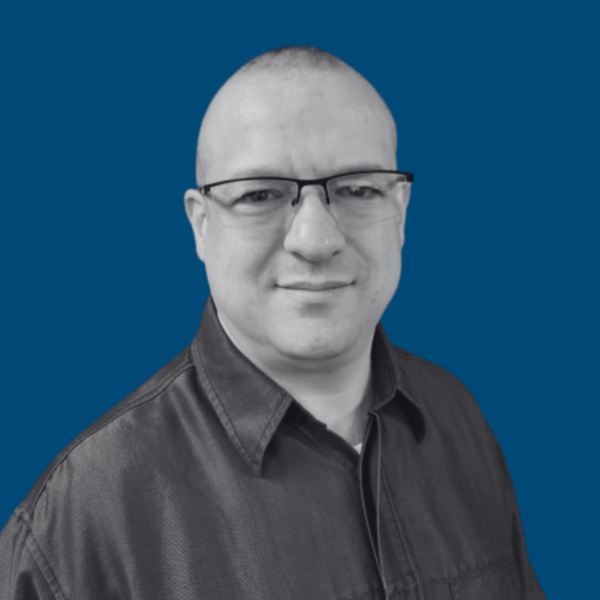 Rob Standen - Experienced data and insight specialist with expertise in SQL, Python, analytics, compliance, and performance reporting, delivering data-driven insights and client reporting at Air Marketing.