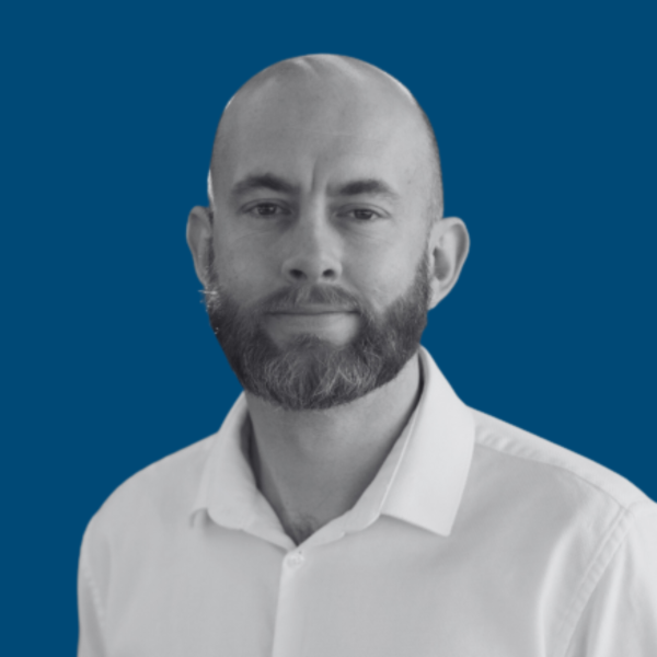 Shaun Weston - Experienced RevOps and sales optimisation leader at Air Marketing with nearly 20 years in sales and marketing, specialising in CRM systems, sales technology, AI, and revenue performance at Air Marketing.